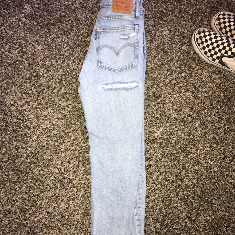 Levi Wedgie Jean